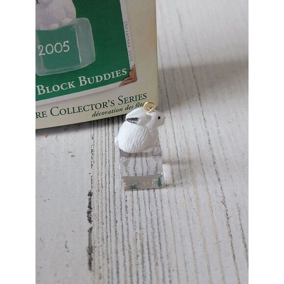 Hallmark ice Block Buddies 2005 Mini ornament Xmas bunny rabbit - Picture 5 of 5